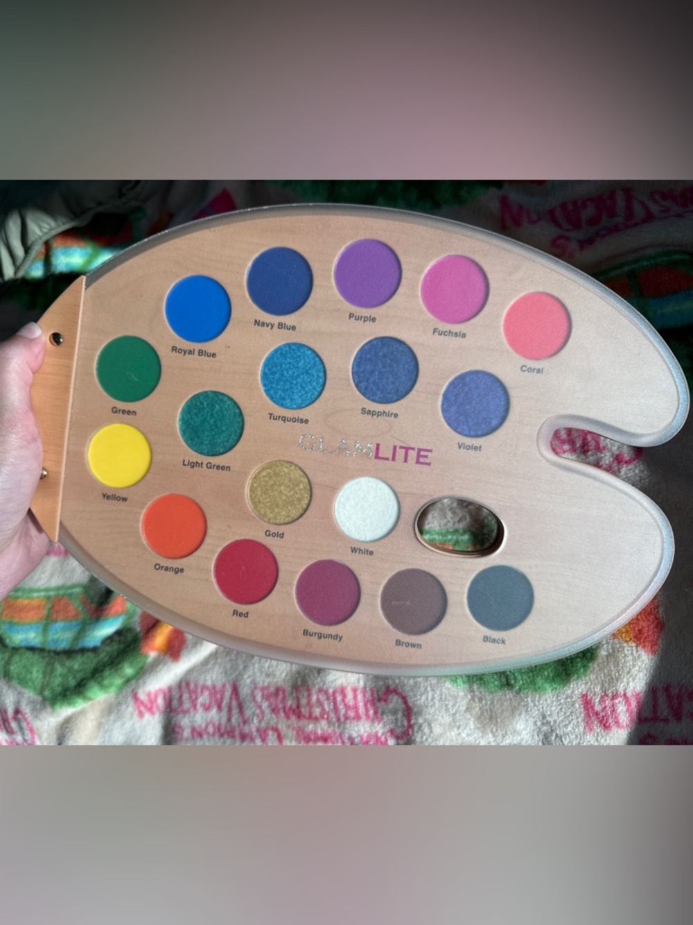 GlamLite Painter’s Palette Eyeshadow Palette - Picture 2 of 2